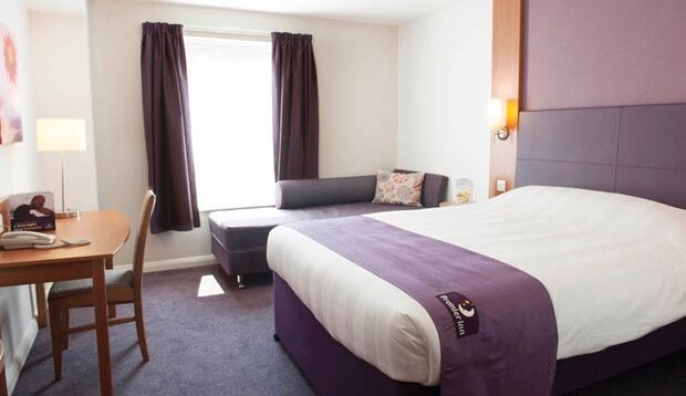 Premier Inn Uttoxeter Exterior foto